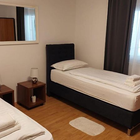 Holiday Retreat Apartment - Ζαντάρ Εξωτερικό φωτογραφία